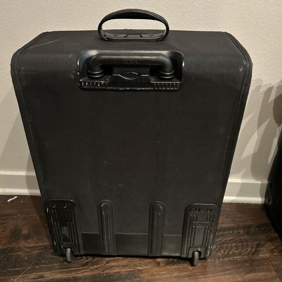Tumi Large 2 Wheel Rolling Suitcase Black Nylon 25” X 18” - Picture 8 of 16
